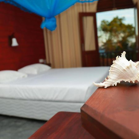 Four Season Guest House Tangalle Exteriör bild