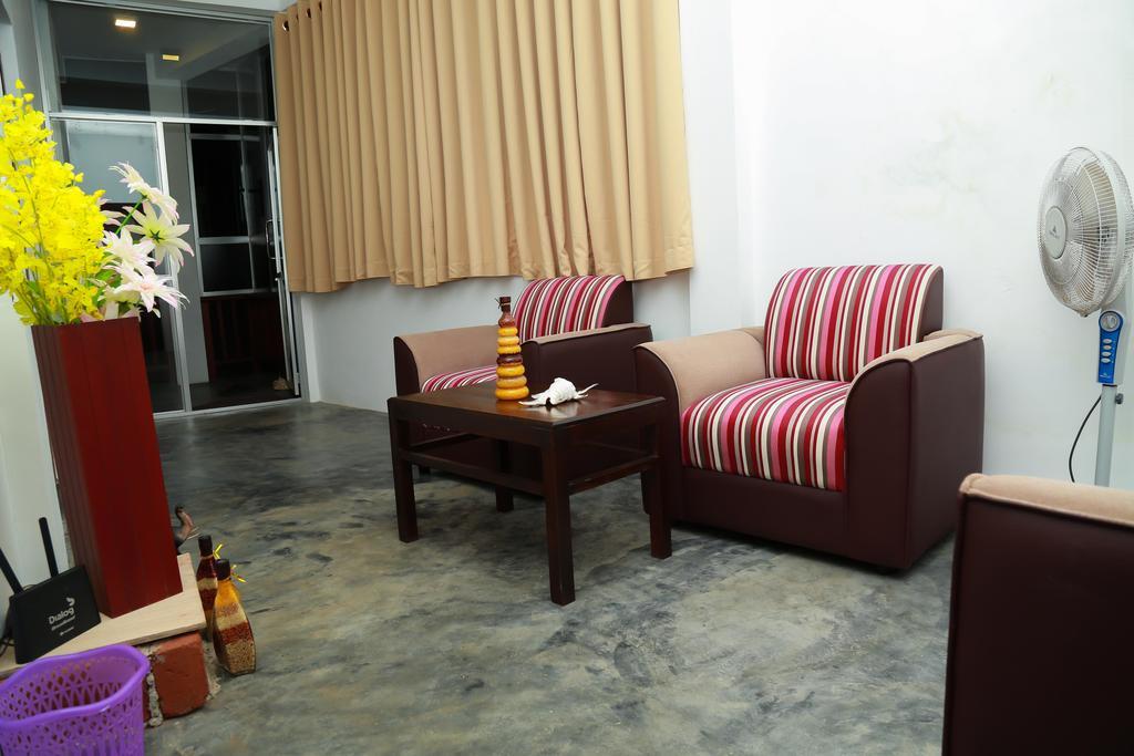 Four Season Guest House Tangalle Exteriör bild