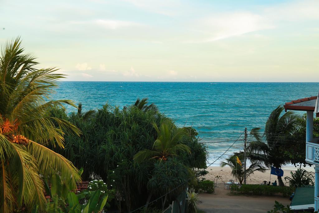 Four Season Guest House Tangalle Exteriör bild