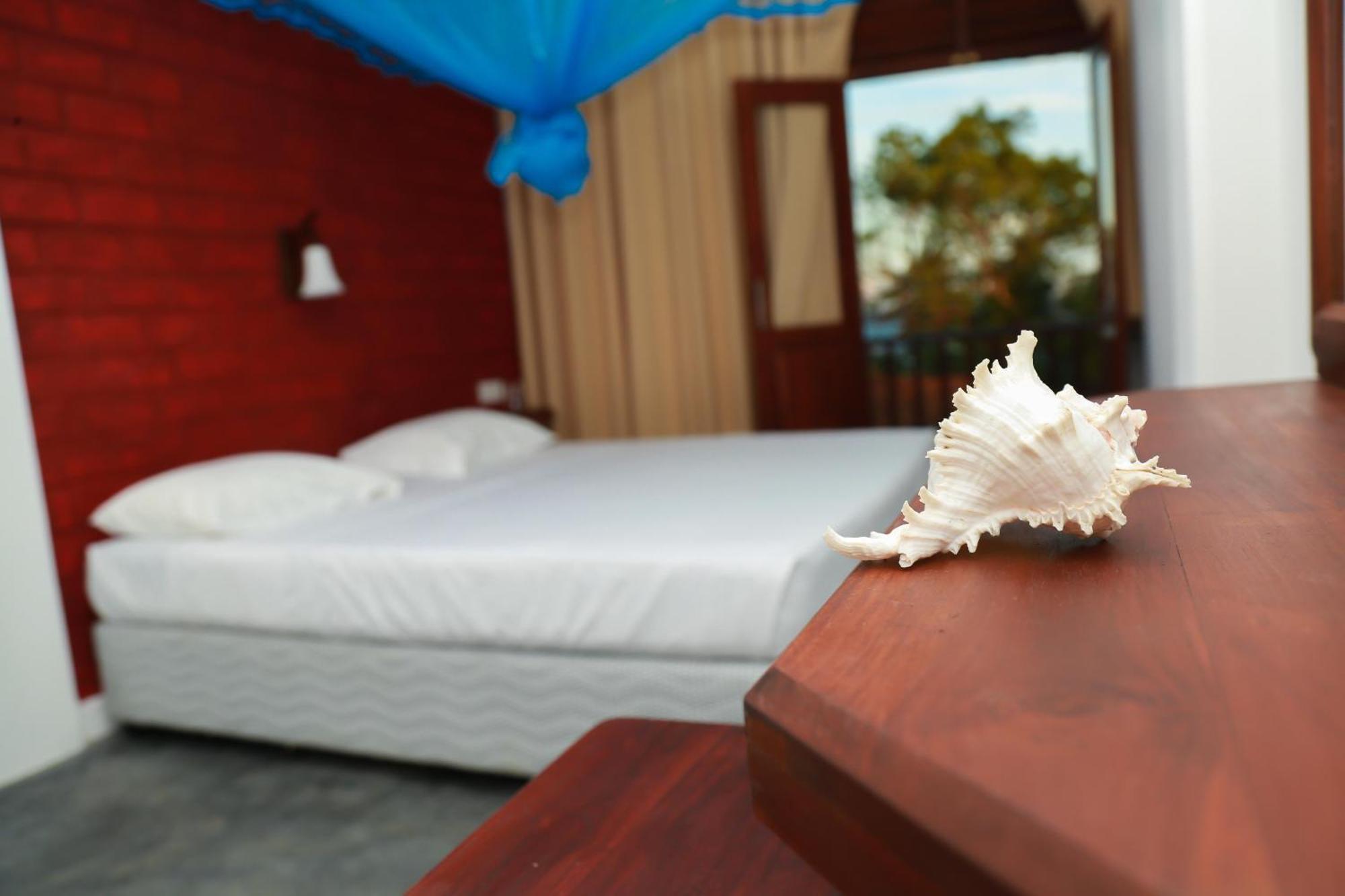 Four Season Guest House Tangalle Exteriör bild