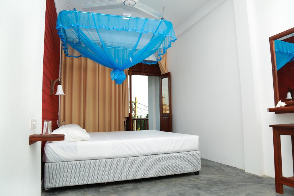 Four Season Guest House Tangalle Exteriör bild